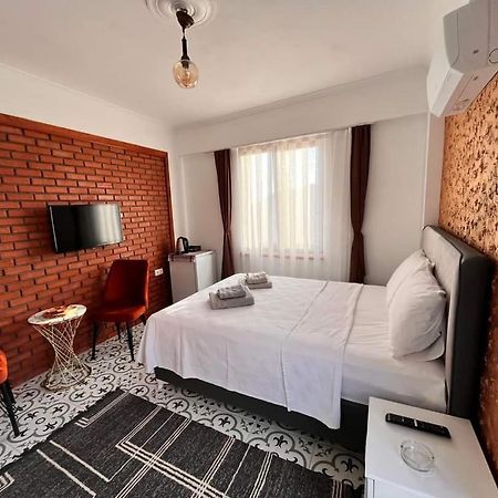 Siesta Butik Otel 17 Айваджык Экстерьер фото