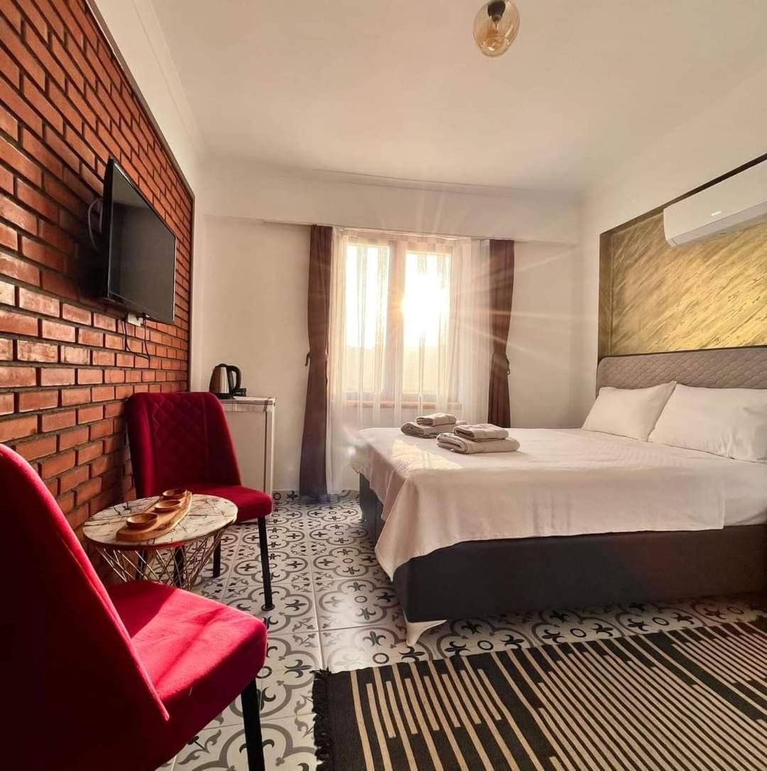 Siesta Butik Otel 17 Айваджык Экстерьер фото